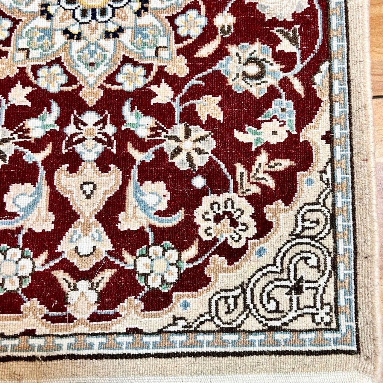 ペルシャナイン産書斎玄関140×94 楕円形茜色花束